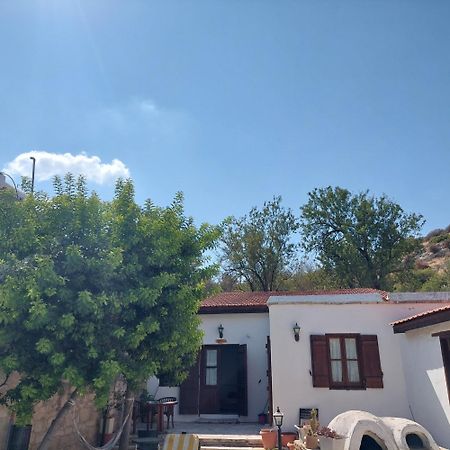 לימסול Avalon Village Houses מראה חיצוני תמונה