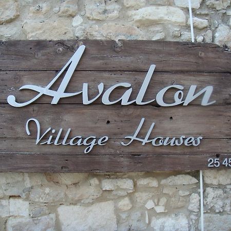 לימסול Avalon Village Houses מראה חיצוני תמונה